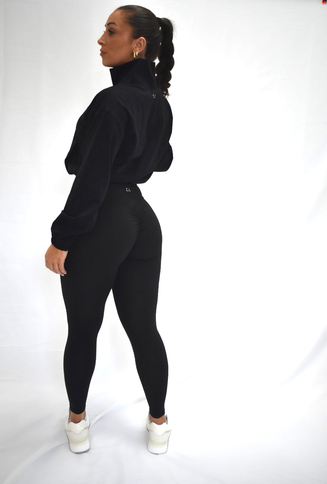 Adjust Me Half Zip in Blackest Black